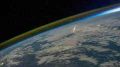 NASAのアーカイブから、2つの正体不明の星間天体が地球に落下したという記録が見つかった