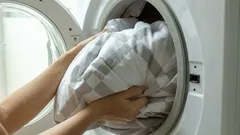 洗濯機に入らない布団やブランケットはどうやって洗う？